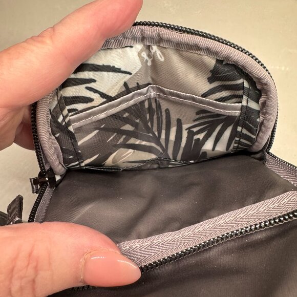 LUG Skeeter Mini 2 Crossbody - Picture 3 of 3